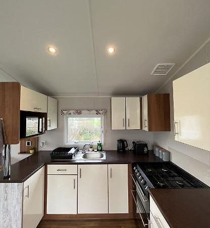 Ashford  Tarka Holiday Park מראה חיצוני תמונה